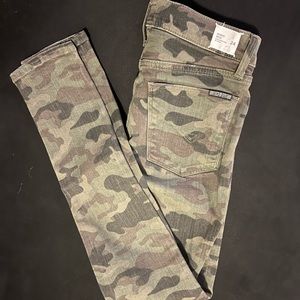 Hudson - Mid Rise Nico - Camo -28in inseam - Size 24